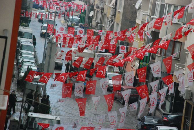 MHP LİDERi DEVLET BAHÇELİ AKHİSARLILAR İLE BULUŞTU